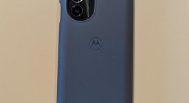 Good
													Motorola Edge Plus (2022) - Verizon, Blue, 256 GB, 12 GB, 5G UW, photo 3 of 6