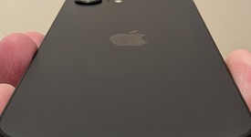 Mint
													Apple iPhone 16e - Metro by T-Mobile, Black, 128 GB, A3212, photo 4 of 6