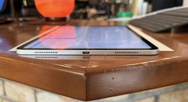 Good
													Apple iPad Pro 11" 4th Gen 2022 - AT&T, Gray, 256 GB, photo 2 of 7