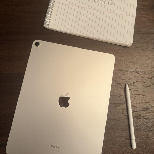 Apple iPad Air 13 inch (M2) 2024 - Wi-Fi, 128 GB, Gray, A2898