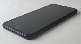 Good
													Apple iPhone SE 2nd Gen 2020 - Unlocked, Black, 64 GB, A2275, photo 4 of 7