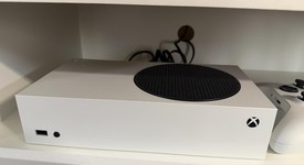 Mint
													Xbox Series S (2020) - White, 512 GB, photo 6 of 6