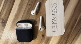 Used
													Apple AirPods 2nd Gen - Lightning Case, photo 2 of 3