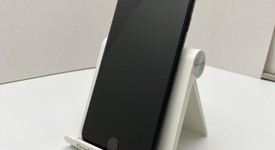 Good
													Apple iPhone SE 3rd Gen 2022 - Unlocked, Midnight, 64 GB, A2595, photo 2 of 7