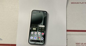 Mint
													Google Pixel 10 Pro - Unlocked, Jade, 256 GB, G4QUR, photo 5 of 10