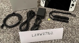 Mint
													Nintendo Switch - OLED - White, 64 GB, photo 1 of 12