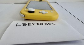 Mint
													Nintendo Switch Lite - Yellow, photo 5 of 7