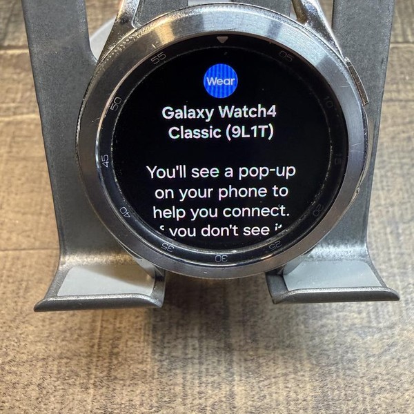 Samsung Galaxy Watch4 Classic - Wi-Fi, Silver, 42mm