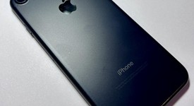 Fair
													Apple iPhone 7 - Unlocked, Black, 128 GB, A1778, GSM, photo 3 of 15