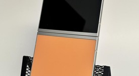 Fair
													Samsung Galaxy Z Flip6 - Unlocked, Peach, 256 GB, 12 GB, SM-F741U1, photo 2 of 8