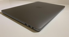 Good
													MacBook Pro 2016 (With Touch Bar) - 13" - Gray, 512 GB, 8 GB, photo 3 of 11