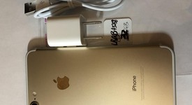 Mint
													Apple iPhone 7 - Unlocked, Gold, 32 GB, A1778, GSM, photo 2 of 6