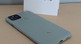 Good
													Google Pixel 5 - Unlocked, Sage, 128 GB, 8 GB, GD1YQ, photo 3 of 13