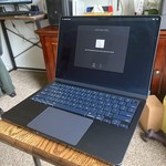 Good MacBook Air 2022 (M2) - 13 inch - 256 GB, Midnight, 8 GB, Apple M2