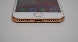 Good
													Apple iPhone 8 - Unlocked, Gold, 64 GB, A1863, photo 2 of 11