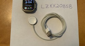 Good
													Apple Watch Ultra 49mm - Verizon, Titanium, A2622, photo 2 of 12