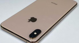 Good
													Apple iPhone Xs Max - AT&T, Gold, 64 GB, A1921, photo 3 of 6