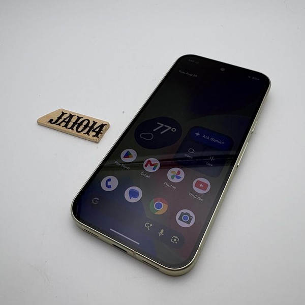 Google Pixel 10 - Unlocked, 128 GB, Lemongrass, GLBW0