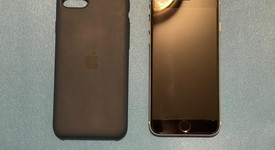 Mint
													Apple iPhone SE 3rd Gen 2022 - Unlocked Non-US, Starlight, 128 GB, A2783, photo 2 of 13