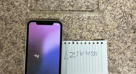 Mint
													Apple iPhone Xr - Verizon, White, 128 GB, A1984, photo 2 of 8