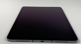 Good
													Apple iPad Air 5th Gen - Wi-Fi, Gray, 256 GB, A2588, photo 4 of 7