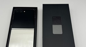 Mint
													Samsung Galaxy Z Flip5 - Unlocked, Cream, 512 GB, 8 GB, SM-F731U1, photo 1 of 4