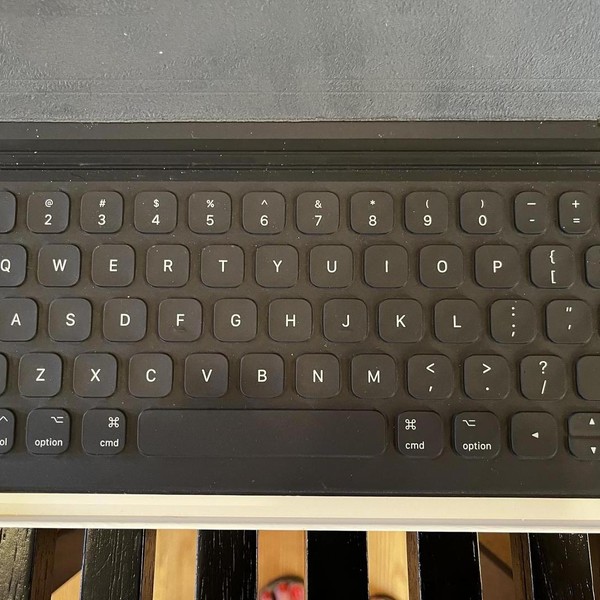 Apple Smart Keyboard for iPad Pro