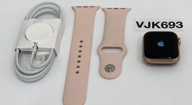 Fair
													Apple Watch Series 5 40mm - Gold, A2092 - GPS, Aluminum, photo 1 of 8