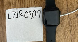 Good
													Apple Watch SE 2nd Gen 44mm - Midnight, A2723 - GPS, Aluminum, photo 2 of 6