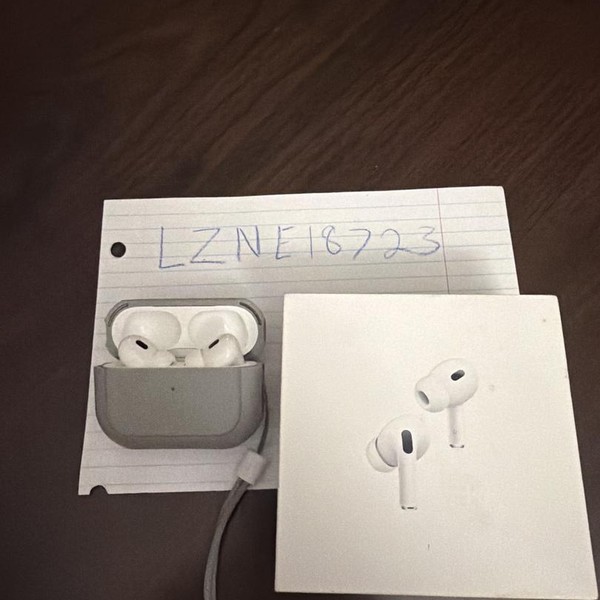 Apple AirPods Pro 2 - USB-C