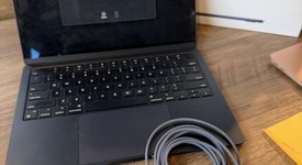 Good
													MacBook Air 2022 (M2) - 13" - Apple M2, Midnight, 256 GB, 8 GB, photo 1 of 4