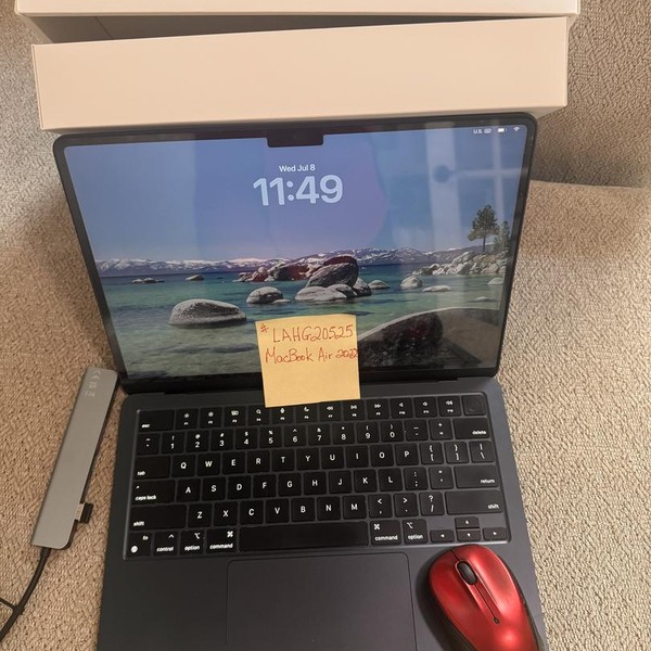 MacBook Air 2022 (M2) - 13 inch - 256 GB, Midnight, 8 GB, Apple M2