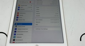 Mint
													Apple iPad Air 2 - Wi-Fi, Gold, 16 GB, photo 3 of 9