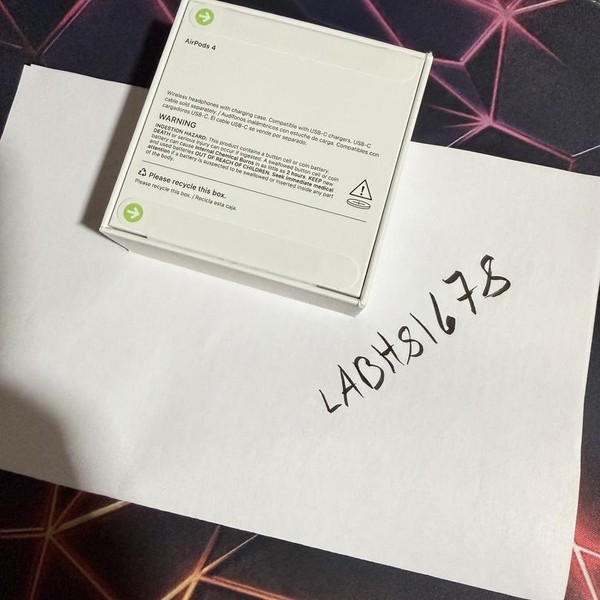 Apple AirPods 4th Gen - Standard