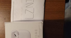 New
													Apple AirPods Pro - MagSafe Case, photo 1 of 8