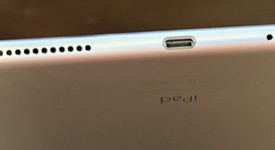 Good
													Apple iPad Pro 9.7" - Unlocked, Silver, 128 GB, A1674, photo 1 of 6
