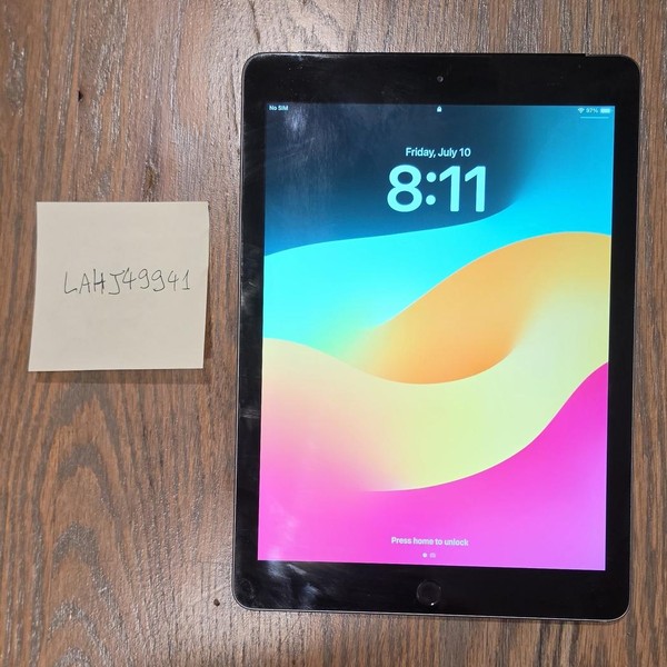 Apple iPad (6th Gen) - Unlocked, 32 GB, Silver, A1954