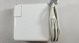 Good
													MacBook Pro 2015 (Retina) - 15" - Silver, 256 GB, 16 GB, photo 3 of 10
