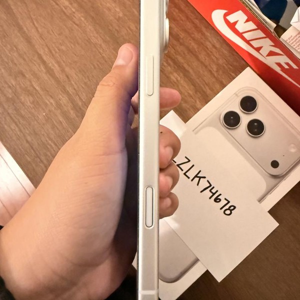 Apple iPhone 17 Pro Max - Unlocked, 512 GB, Silver, A3257