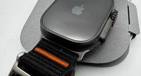 Mint
													Apple Watch Ultra 3 49mm - Unlocked, Black, A3281, photo 4 of 6