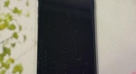 Fair
													Apple iPhone SE 2nd Gen 2020 - Unlocked, Black, 128 GB, A2275, photo 3 of 9