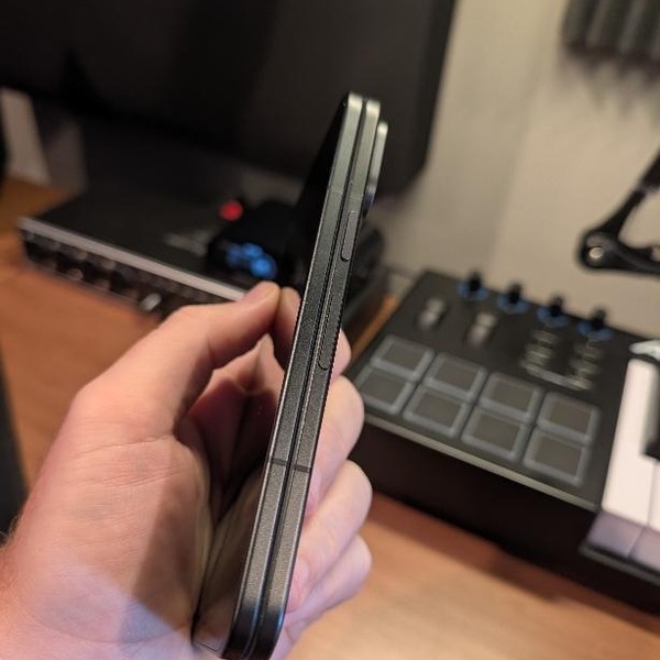 Google Pixel 9 Pro Fold - Unlocked, 256 GB, Obsidian, GGH2X