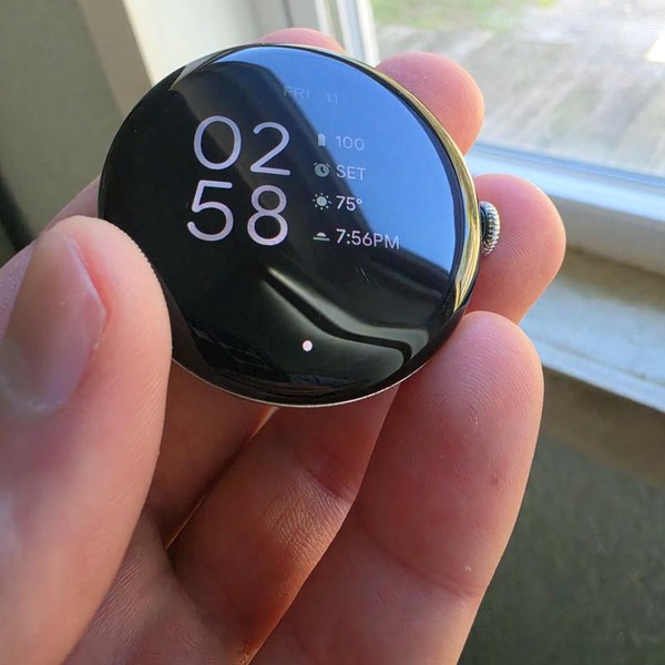 Google Pixel Watch 4 - Unlocked, Silver, 45mm, LTE