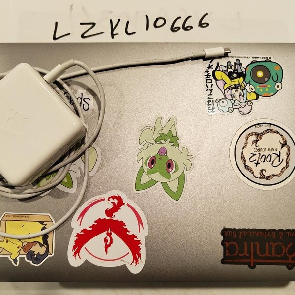 MacBook Pro 2020 - 13 inch - 256 GB, Gray, 8 GB, Apple M1