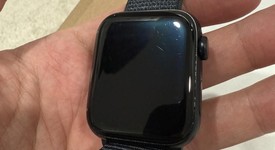Good
													Apple Watch SE 2nd Gen 44mm - Midnight, A2723 - GPS, Aluminum, photo 5 of 8