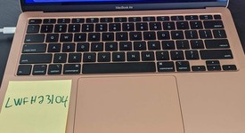 Good
													MacBook Air 2020 - 13" - I3, Gold, 256 GB, 8 GB, photo 1 of 7