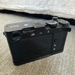 Mint Fujifilm X-E5 - Black