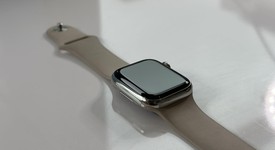 Good
													Apple Watch Series 7 41mm - Unlocked, Silver, A2475 - Cellular, Stainless, photo 2 of 7