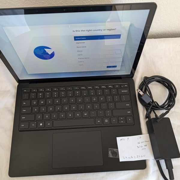 Microsoft Surface Laptop 4 - 256 GB, Black, 16 GB, Intel Core i7, 13.5 inch