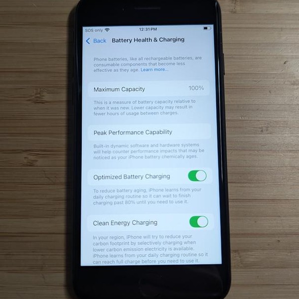 Apple iPhone SE 3rd Gen 2022 - Unlocked, 64 GB, Midnight, A2595